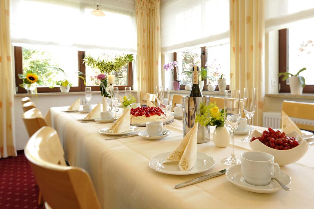 Hotel & Ferienappartements Edelweiss Willingen  Zewnętrze zdjęcie