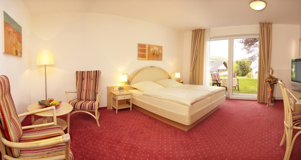 Hotel & Ferienappartements Edelweiss Willingen  Zewnętrze zdjęcie