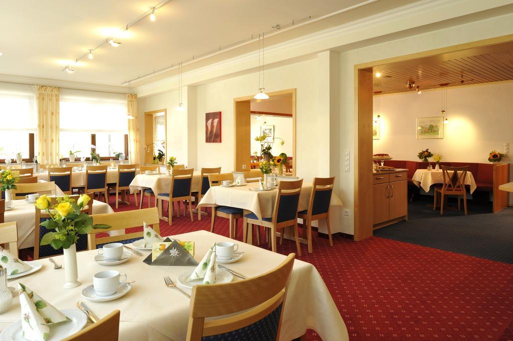 Hotel & Ferienappartements Edelweiss Willingen  Zewnętrze zdjęcie