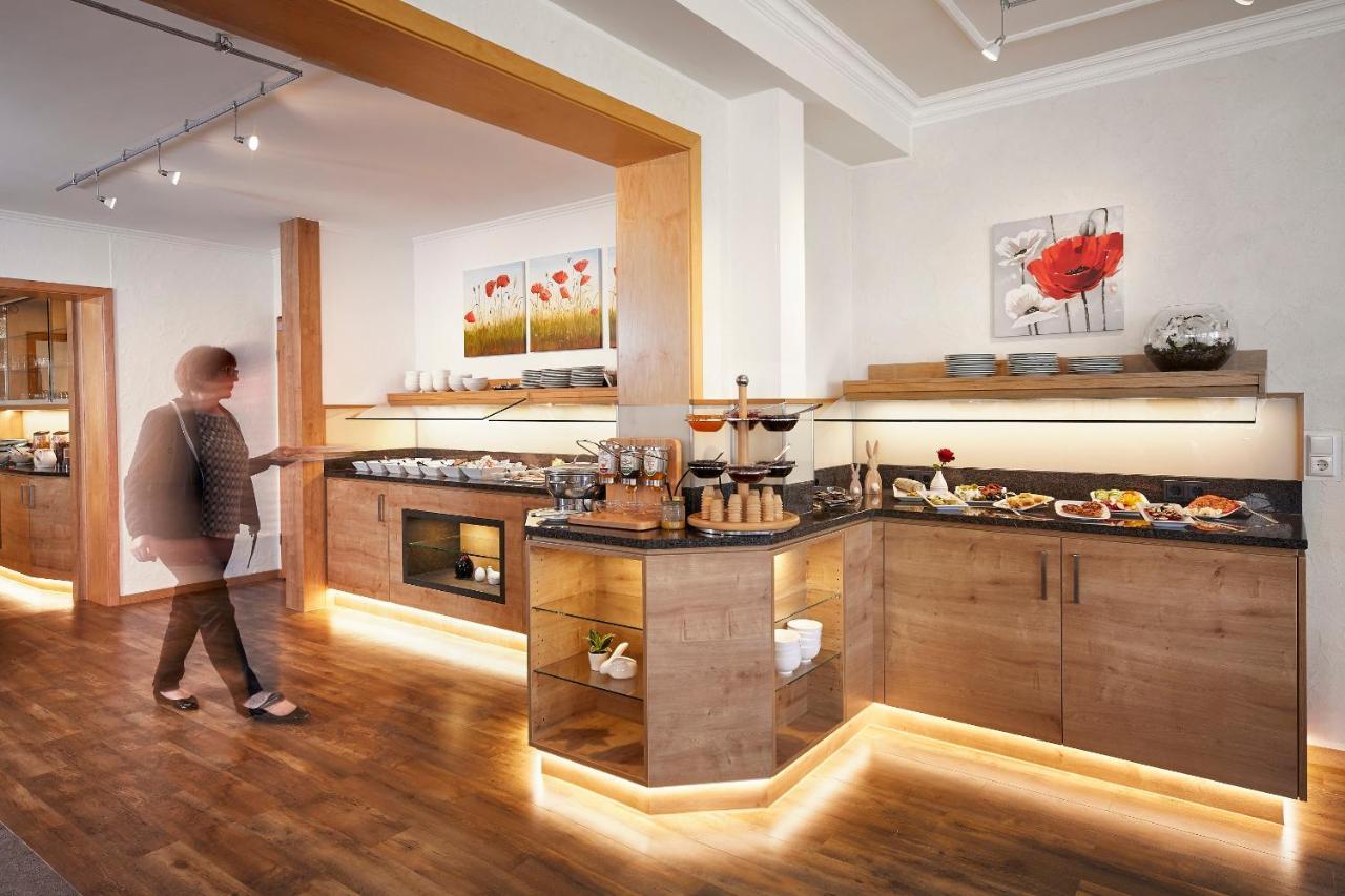 Hotel & Ferienappartements Edelweiss Willingen  Zewnętrze zdjęcie